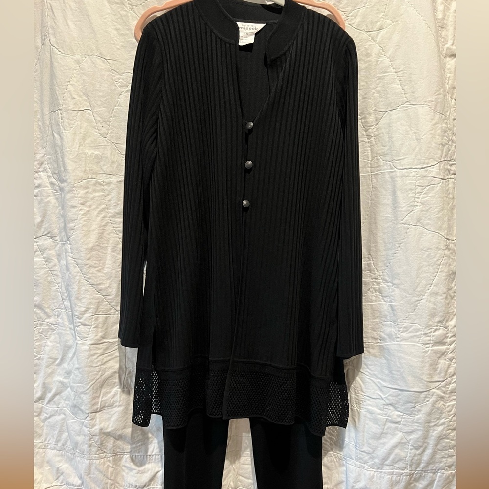 Vintage Exclusively Misook Black Button-Up Long Sleeve Tunic & Black Pants -Meds